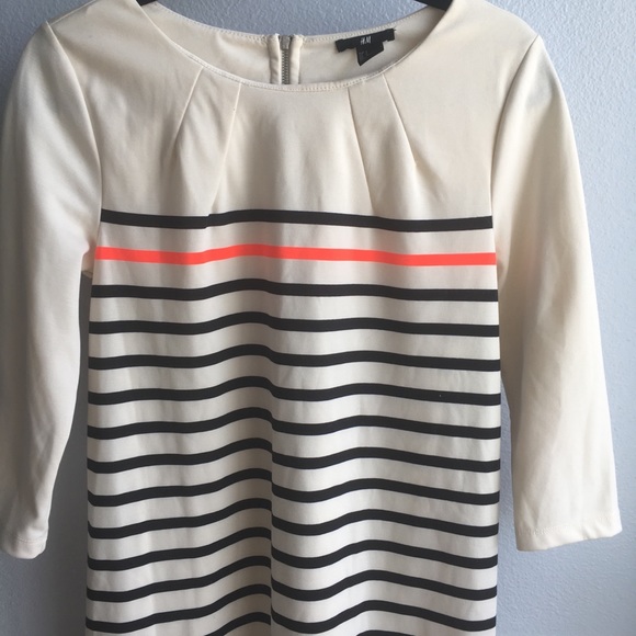 SALE !! H&M dress - Picture 2 of 5